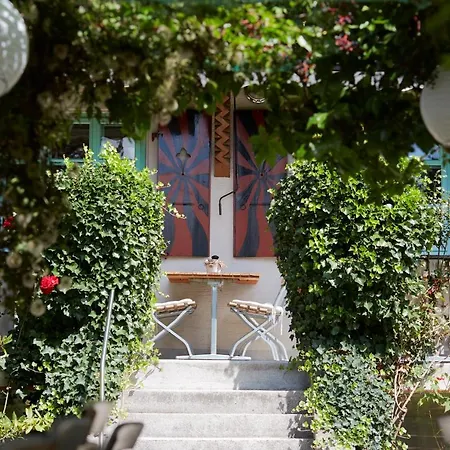 Bio Garni Moeschberg Отель *