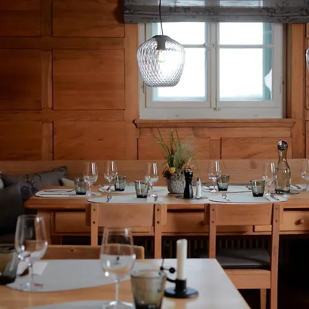 Bio Garni Moeschberg Отель *